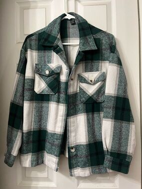 SHEIN Green & White Plaid Button-Up Jacket